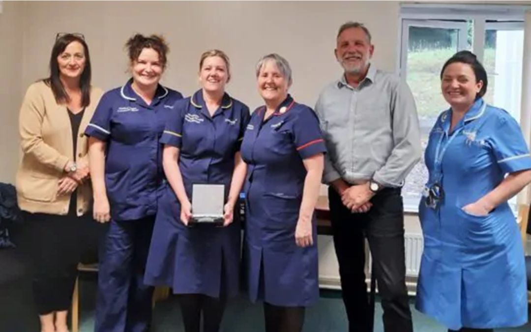 District Nurse Team Manager, Kim Beattie, wins the Cavell Star Award!