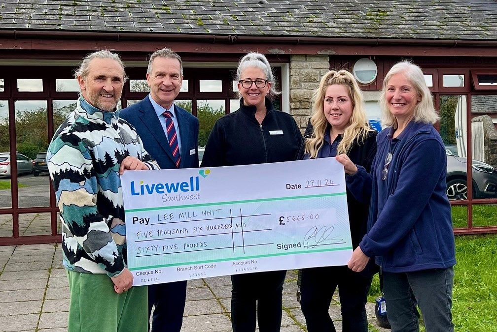 NEW WELLBEING GARDEN AT THE LEE MILL UNIT THANKS TO FORMER PLYMOUTH ARGYLE FOOTBALLER’S EPIC RUNNING CHALLENGE